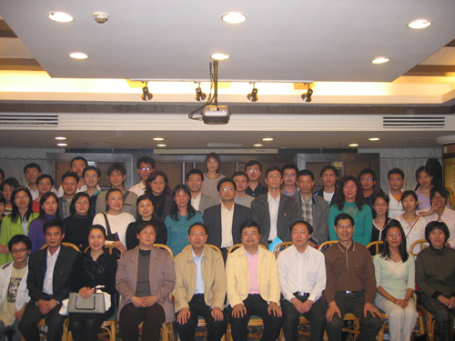 观草堂访名企，拓思路取经验 