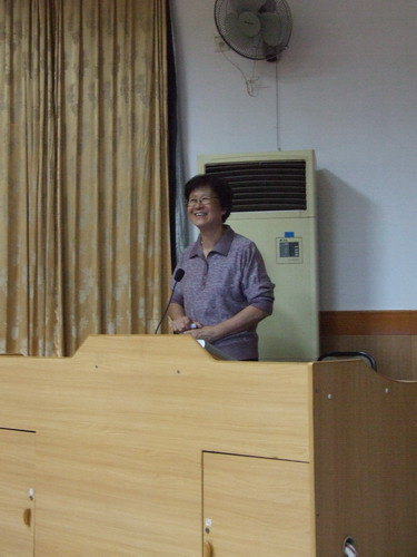 化学院研究生学术研讨会系列活动之学术讲座成功举办 