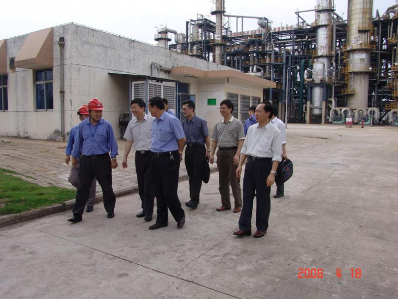 许家瑞副校长率304永利教授一行到茂名石化调研考察 