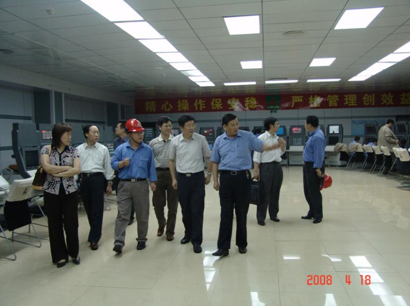 许家瑞副校长率304永利教授一行到茂名石化调研考察 