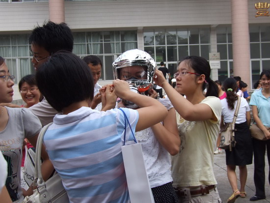 迎新工作细致开展，安全教育牢记心间 