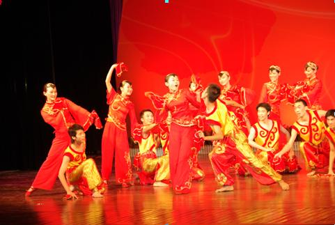 化院舞蹈 再创辉煌 