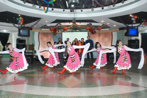 欢庆元旦，喜迎新年--记我院2010年迎新年联欢会 