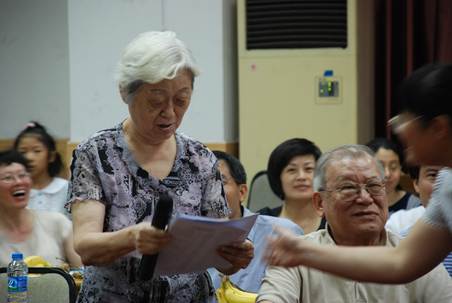 时光如箭二十年，四方齐聚叙旧情 