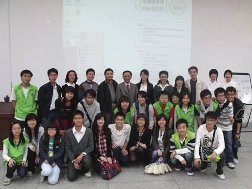 春风化雨，润物无声 