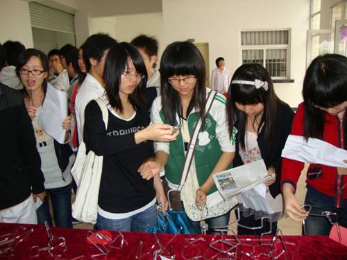 攀化山之巅，享实验精彩 