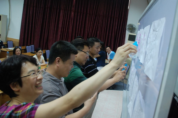 春风化雨，康园情长 