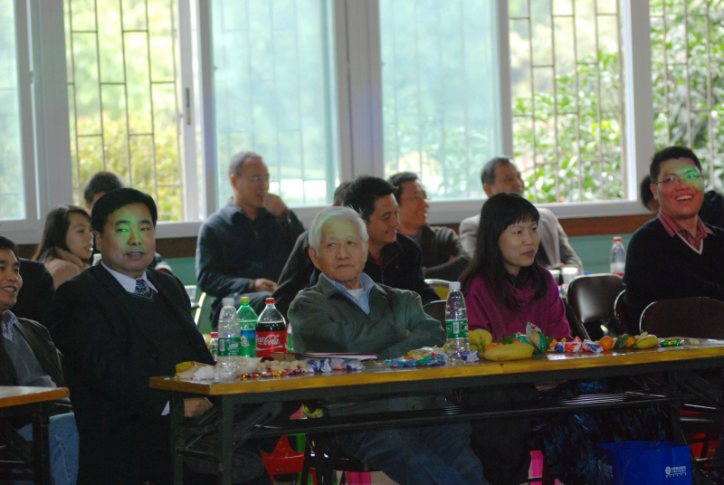 欢声笑语贺新春，欢聚一堂迎新年——化学与化学工程学院2012年迎新联欢会成功举办 