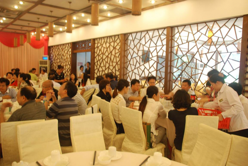 芳草有情，岁月如歌——记中山大学90周年校庆准备仪式暨2012年校友日活动 