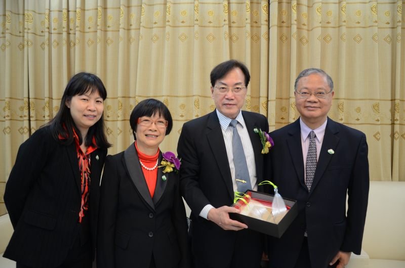 中山大学物理科学与工程技术学院、化学与化学工程学院2012学年度“芙兰励教奖学金”颁奖典礼 顺利举行 