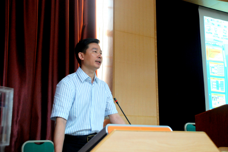 汕头市龙湖区-中山大学产学研结合对接活动在我院举行 