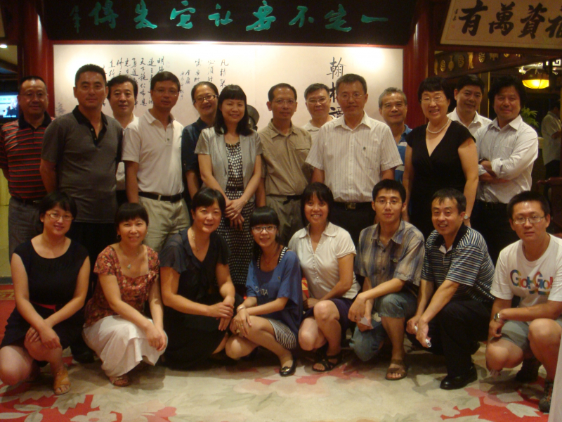 学院领导赴北京看望校友 