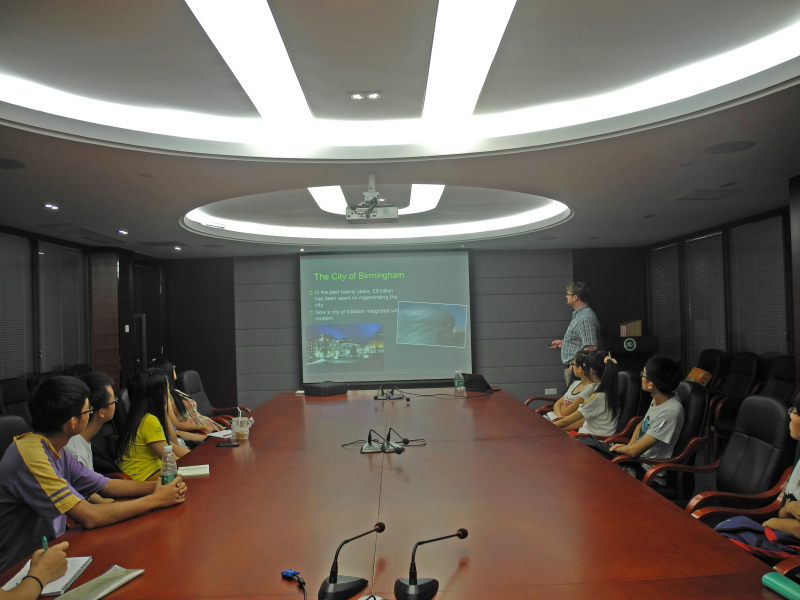 英国伯明翰大学化学系主任Jon Preece教授来访 