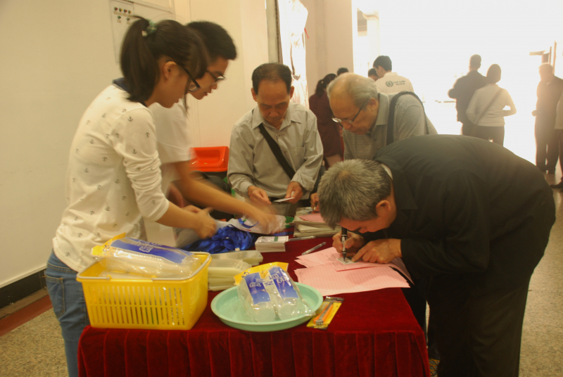 64级校友入学五十周年返校聚会 