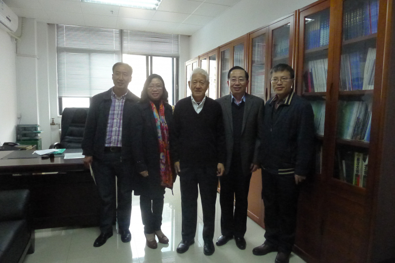 校党委郑德涛书记春节前夕看望计亮年院士、陈小明院士 