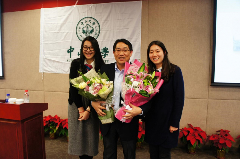 畅叙昔日情谊 展望美好明天