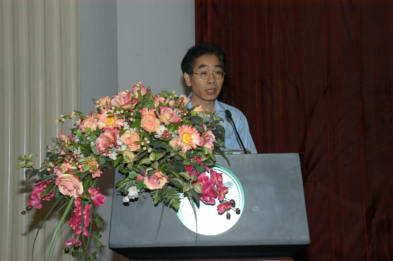 3304永利陈六平教授介绍本届竞赛的命题及考试情况