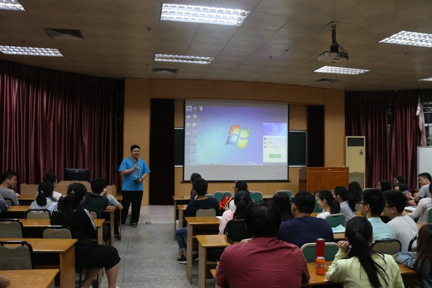 304永利全体学生党员开展第一次集中学习