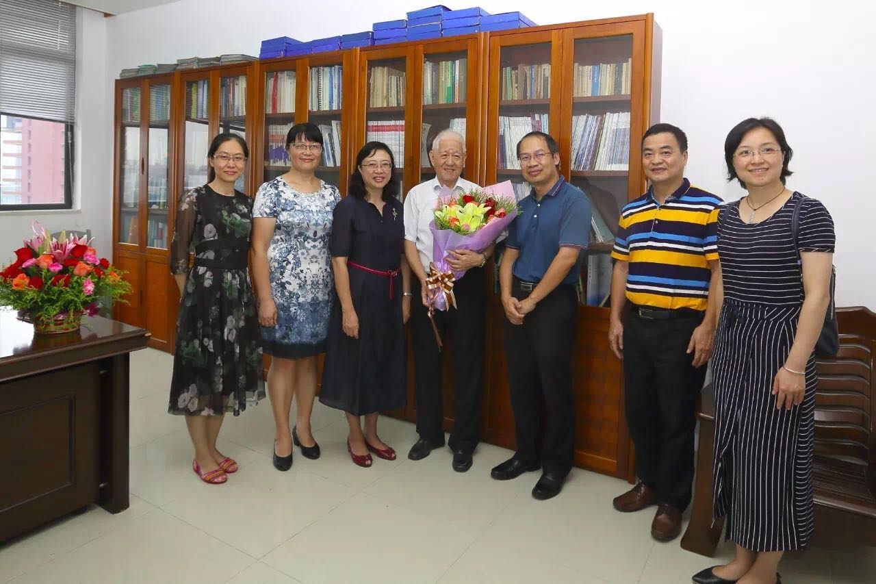 师恩颢颢 载德遐昌——304永利开展系列活动庆祝第33个教师节 