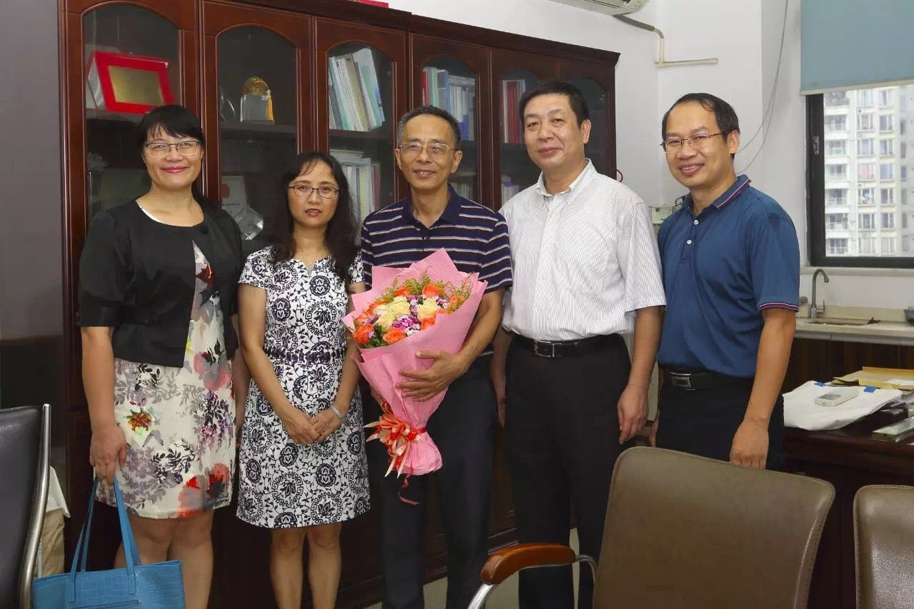 师恩颢颢 载德遐昌——304永利开展系列活动庆祝第33个教师节 