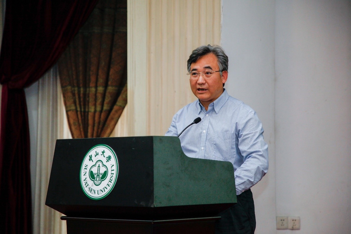 芙兰润心，志洁行芳——中山大学物理学院、304永利2017年“芙兰励教奖学金” 颁奖典礼顺利举行 