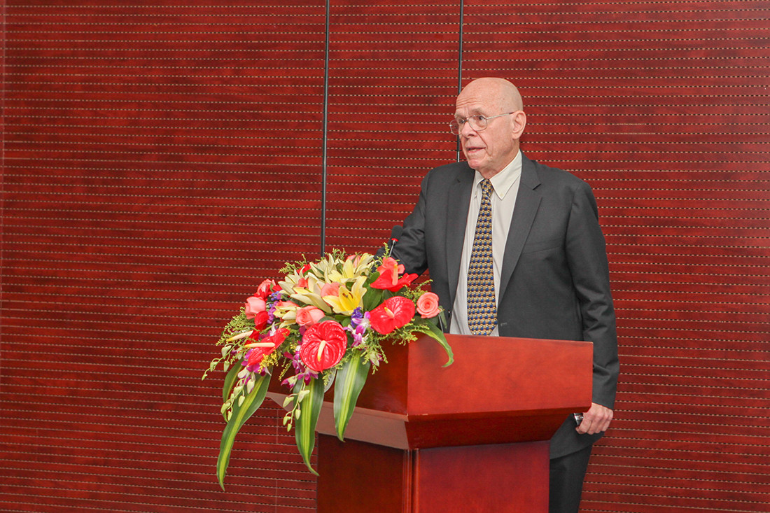 诺贝尔化学奖得主K. Barry Sharpless教授做客中山大学诺贝尔大师系列讲坛 