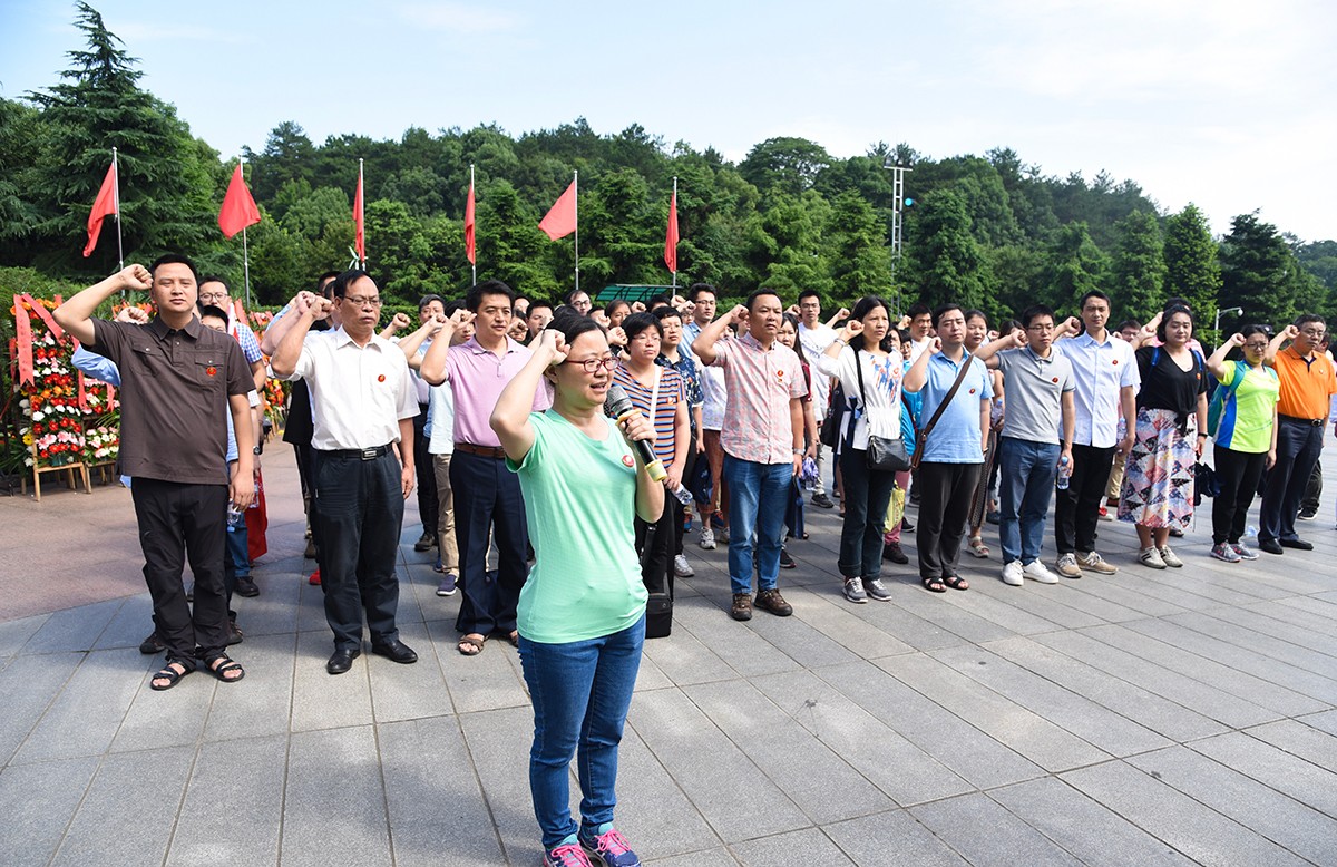 “不忘初心、牢记使命，奋进双一流” ——304永利韶山红色教育党员培训班顺利举行